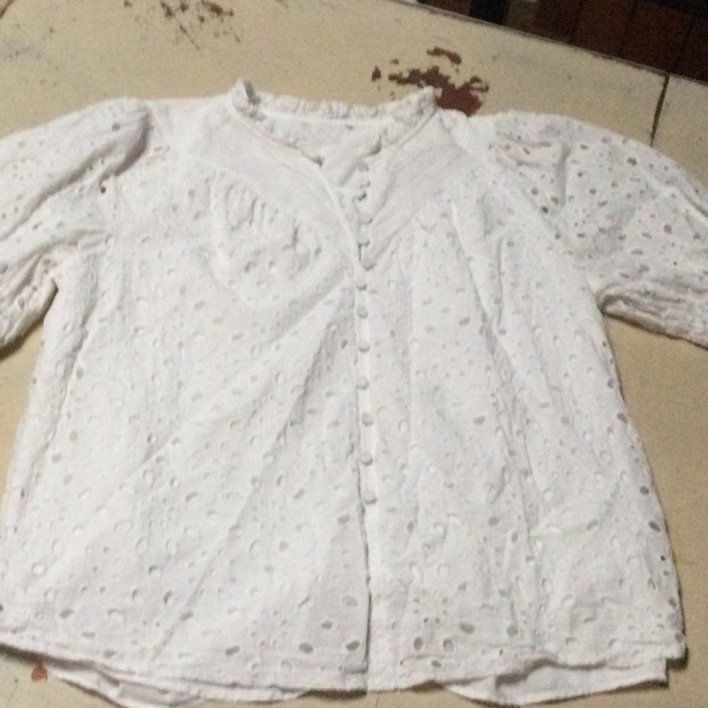 White Eyelet Button-Up Blouse Pretty Garden
 Small Cotton